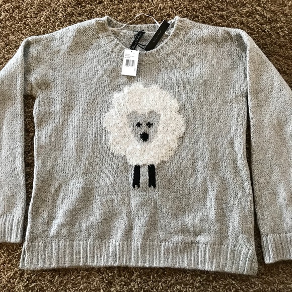 eric + lani Sweaters - super soft lamb sweater NWT size small